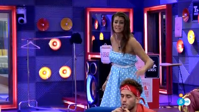 ghoficial's tweet photo. Clara, a Adara sobre Pol: "Ni siquiera le dejas hablar, no tiene ni voz ni voto". 
RT🔃: Si lleva razón
MG❤: No, no es así.
#Gala7GH17 https://t.co/JW20f9eyF3