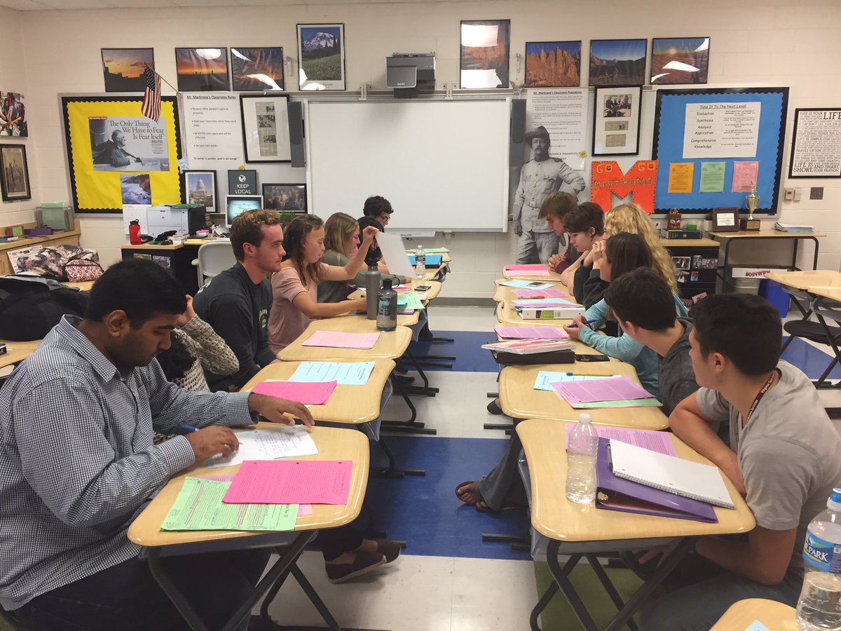 MCMartirone's tweet photo. Federalist v Antifederalists debate today in #apgovwithmart #sschat #ecect2 #apgov #hshistory https://t.co/sb6NBC45V0