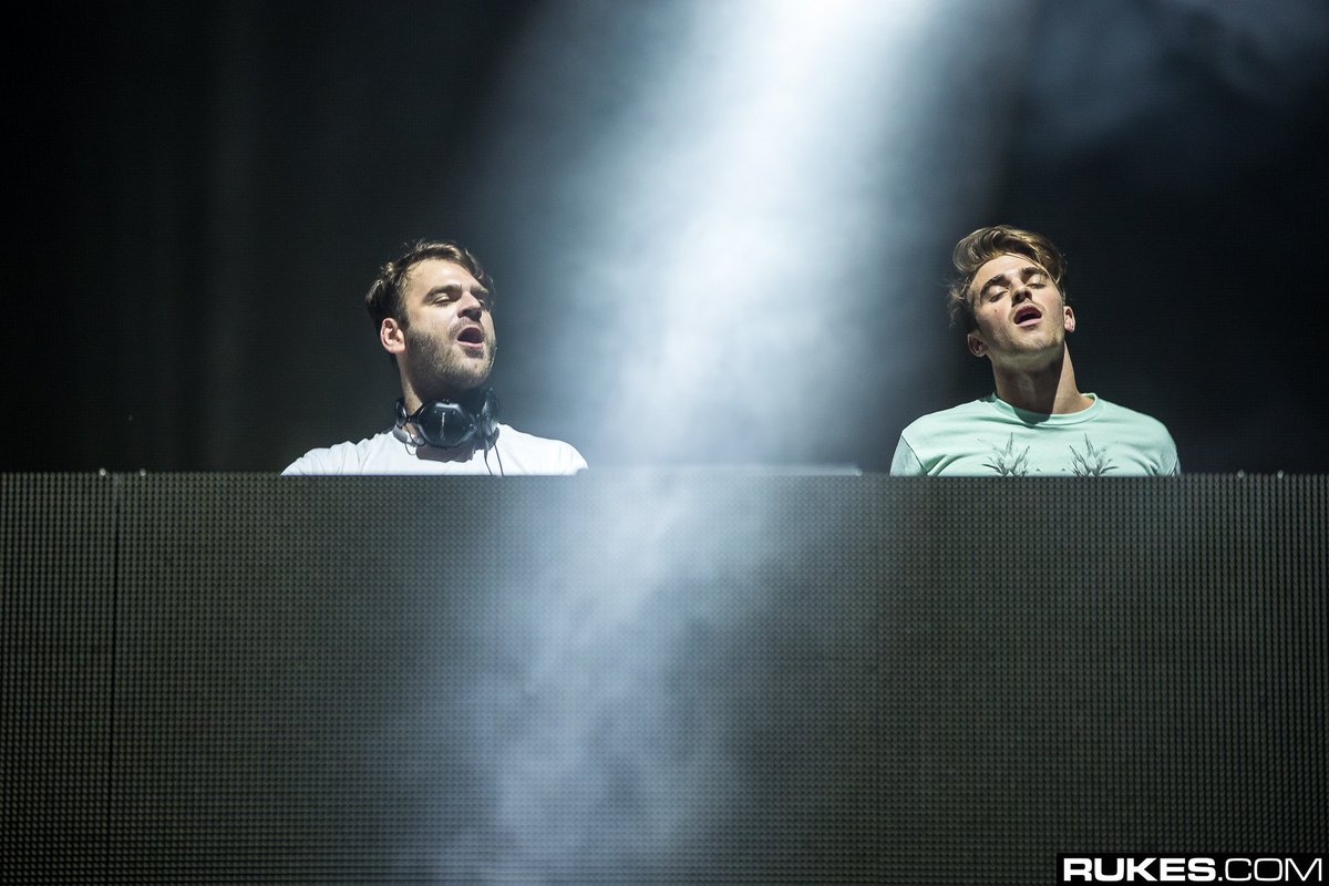 BREAKING: @TheChainsmokers Announce Release Date/Title Of New EP & Tease New Song - Details: youredm.com/2016/10/20/cha… https://t.co/HtwdDvS4a8