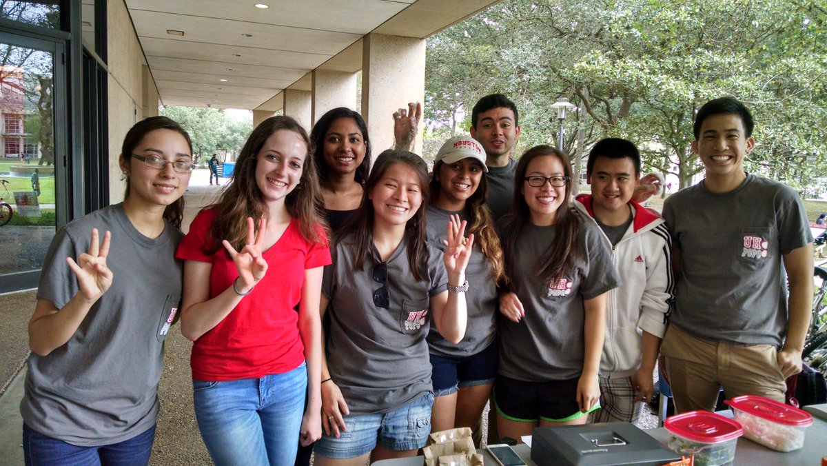 sramirezKHpubco's tweet photo. Future Optometrists (pops) working hard at UH #khoncampus https://t.co/TRmjPo7hlG