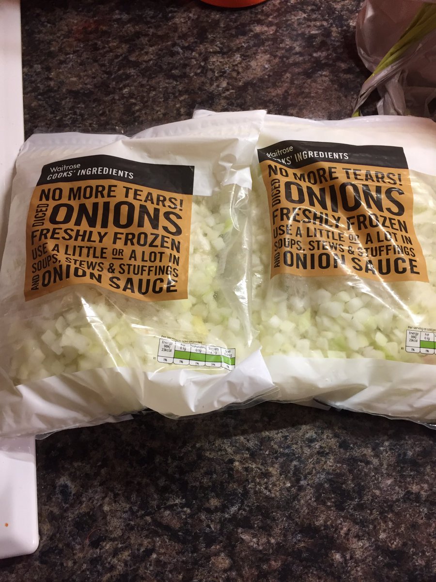 Learn4work's tweet image. Ocado what's happening? I have a sore throat so looking forward to 2 boxes of mini magnums. @Ocado see what was in the delivery. So cross 😖