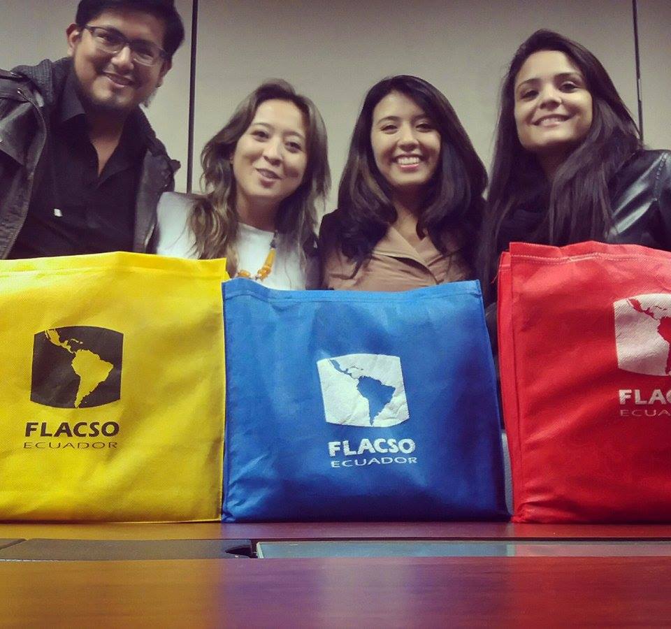 Habitat3Alterna's tweet photo. Gracias al equipo de #coberturaMóvil para #Habitat3Alternativo https://t.co/s9dGaMmQzW