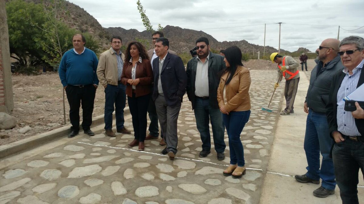 silviagaitan251's tweet photo. obras en arterias de nuestra cuidad ,@SergioGCasas @juanvelardez76 https://t.co/VvUuL2yYI0