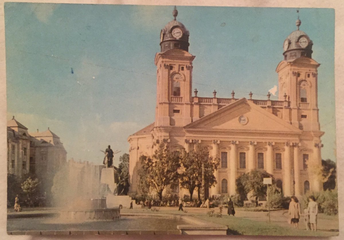 PostcardHistory's tweet photo. #postcardhistory #fountain #debrecen #hungary #kossuthtér #kossuthsquare #vince @EvoZooDeb @HungaryTourism #1960s @ukinhungary https://t.co/G7B0hw03ul