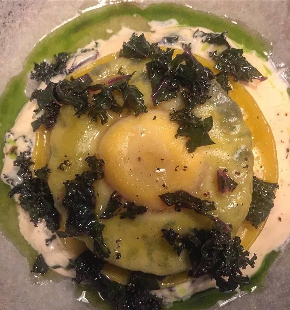 culturesnax's tweet photo. #raviolo #chestnut #smokedyolk #thatsnotyokelikeispellitonourspecialsboard #eeekkkk #allso… https://t.co/PF45lDeKYJ https://t.co/tA4miiNTg2