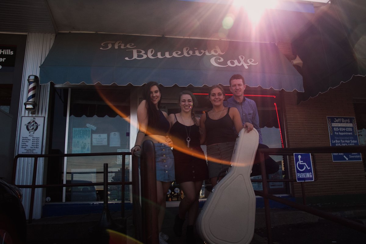 ChevroletCanada's tweet photo. Day two into their Nashville trip, Bees And The Bare Bones squeeze in some sightseeing after a busy day in the studio. #chevytailgate https://t.co/It2i0nmllh