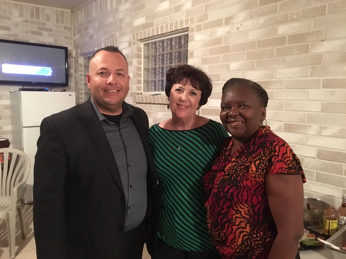 Janie1310's tweet photo. Two fantastic Asst Principals! Thank you SISD for providing Principals with great leadership! I was blessed! https://t.co/7NRHxv9YhG