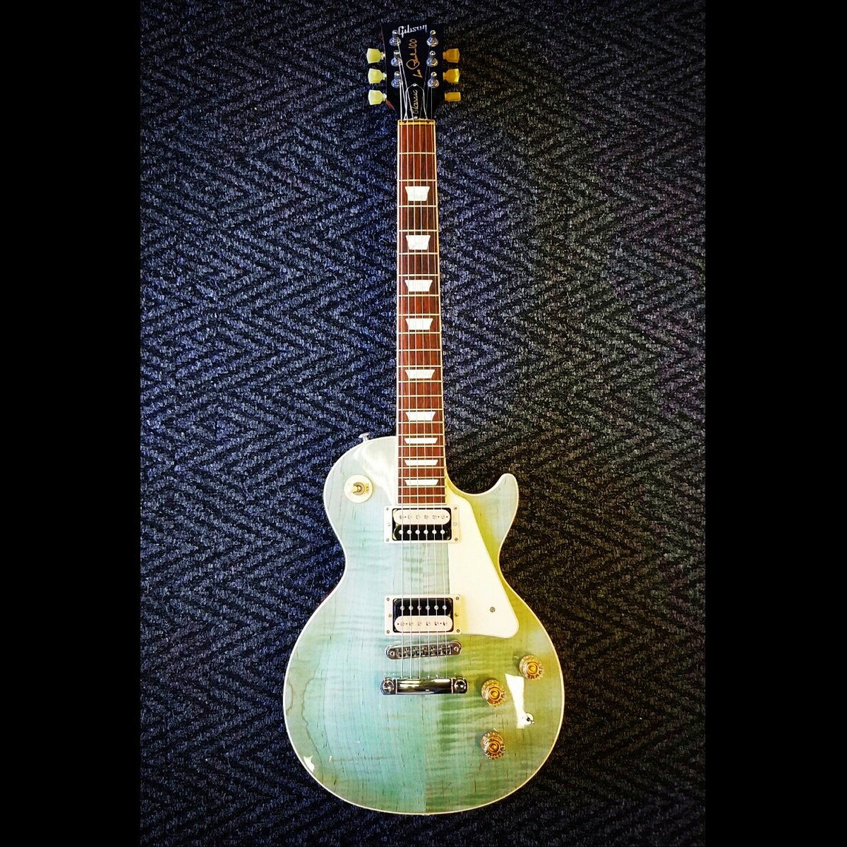 GeorgesMusicOL's tweet photo. Stop by and check out our @gibsonguitar selection! #georgesmusic #gibson #lespaul #orlando #visitorlando https://t.co/gLvF0VJnc6