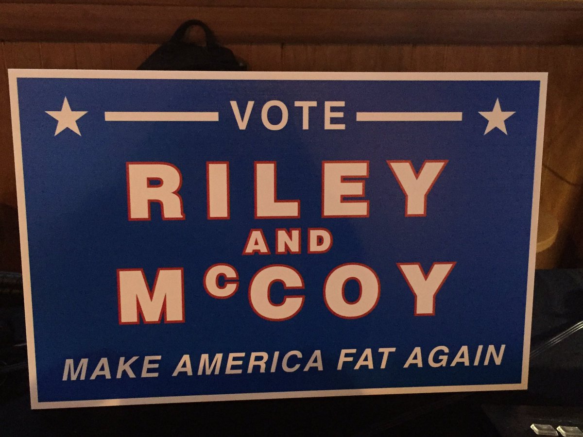 MattMcCoyRadio's tweet photo. Hey @joelrileywtvn. Our man Joe from Hillard has made us our first campaign sign. #Riley2016 https://t.co/S7YfY9BpmU