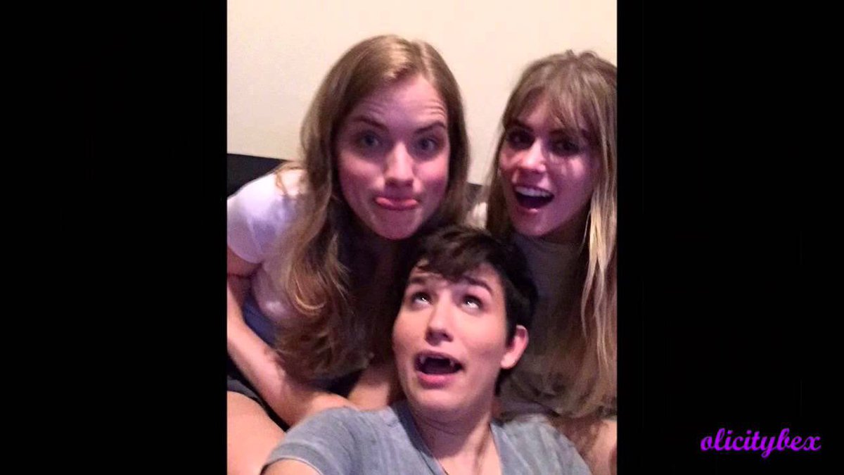 ParanoiacDamsel's tweet image. Just a couple pictures with my mains.