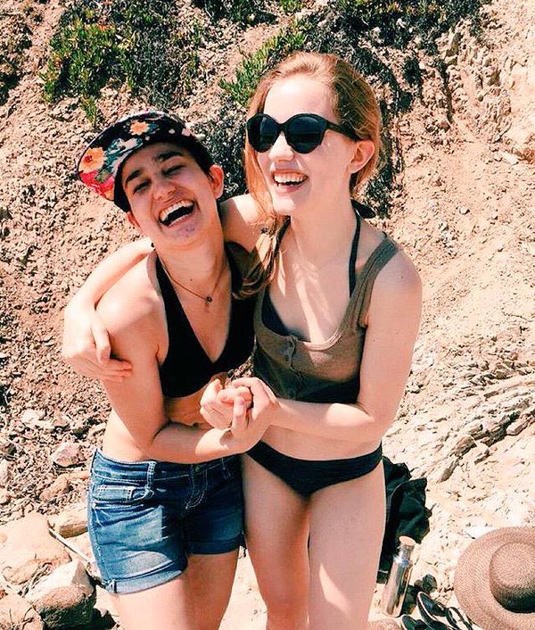 ParanoiacDamsel's tweet image. Just a couple pictures with my mains.