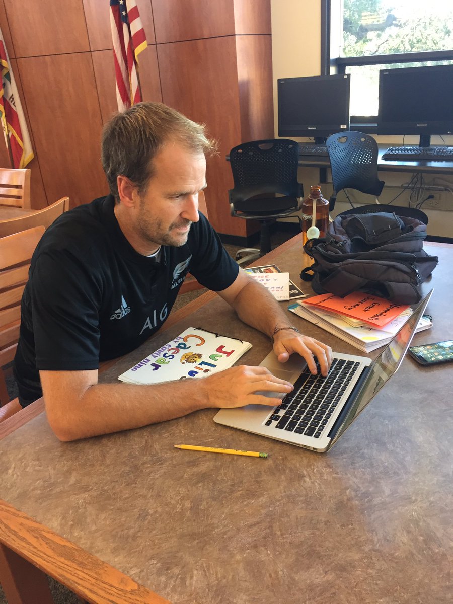 LibraryLGHS's tweet photo. Mr. Weaver is another regular after school library patron @LosGatosHigh #golgcats #humansofthelibrary https://t.co/9lc0mNGWGK