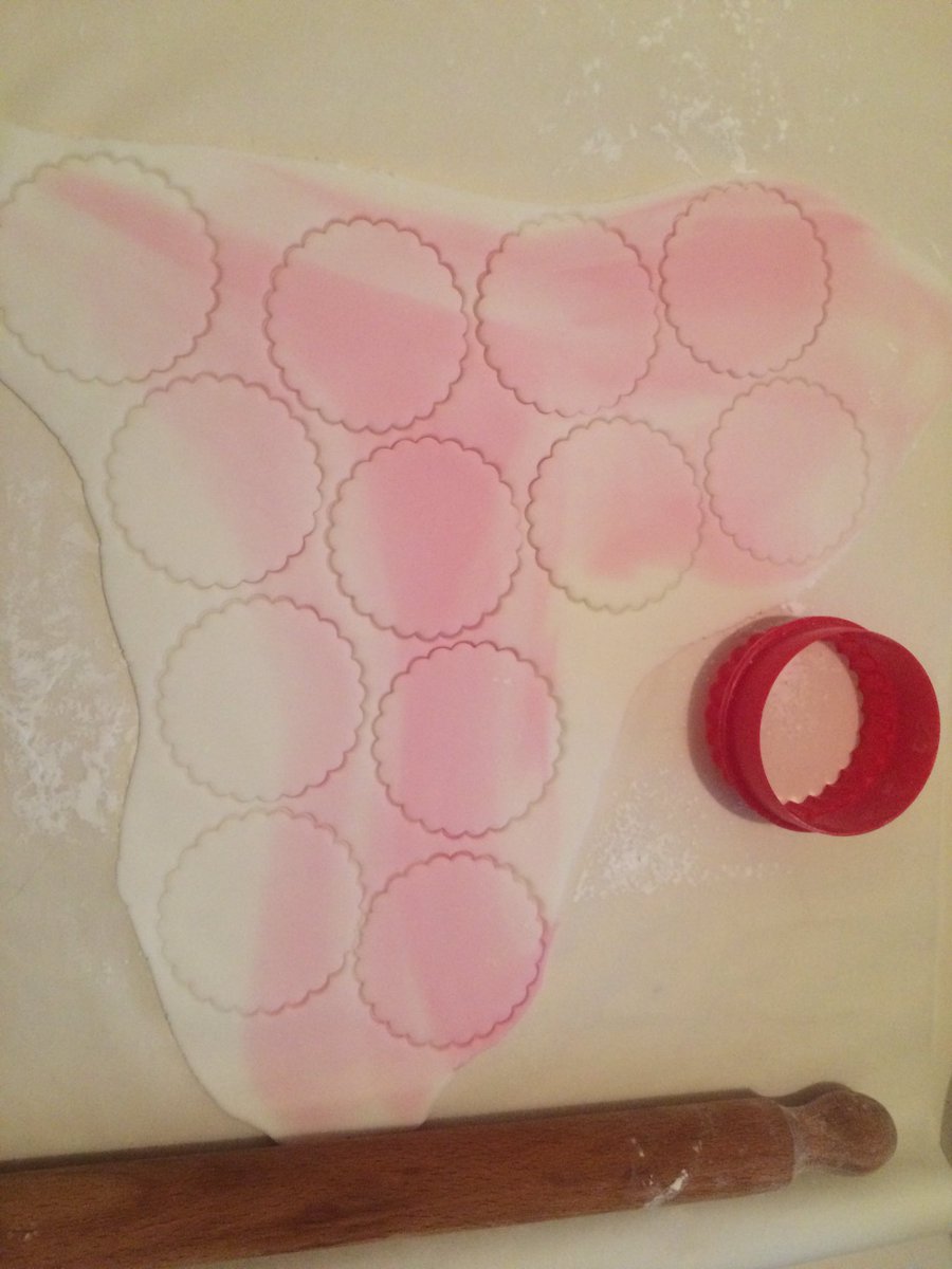 Marbling 180 fondant tops ready to tell untold dementia stories @bloomsburyfest this Saturday 11-5 South Cloisters Wilkins Building <a href="/ucl/">UCL</a>