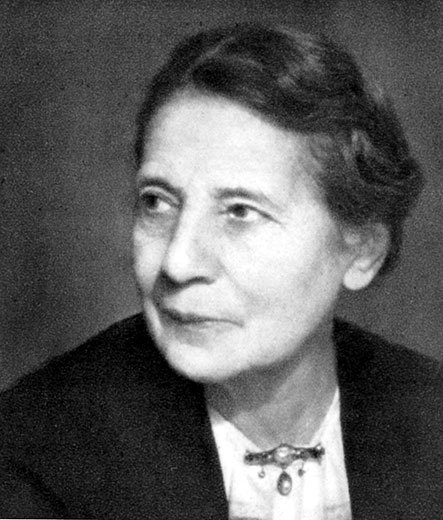 APforStudents's tweet image. Beyond Marie Curie: 10 historic women scientists you should know. spr.ly/601688moY #apphysics #apcompsci #apcsp #apbio #apchem