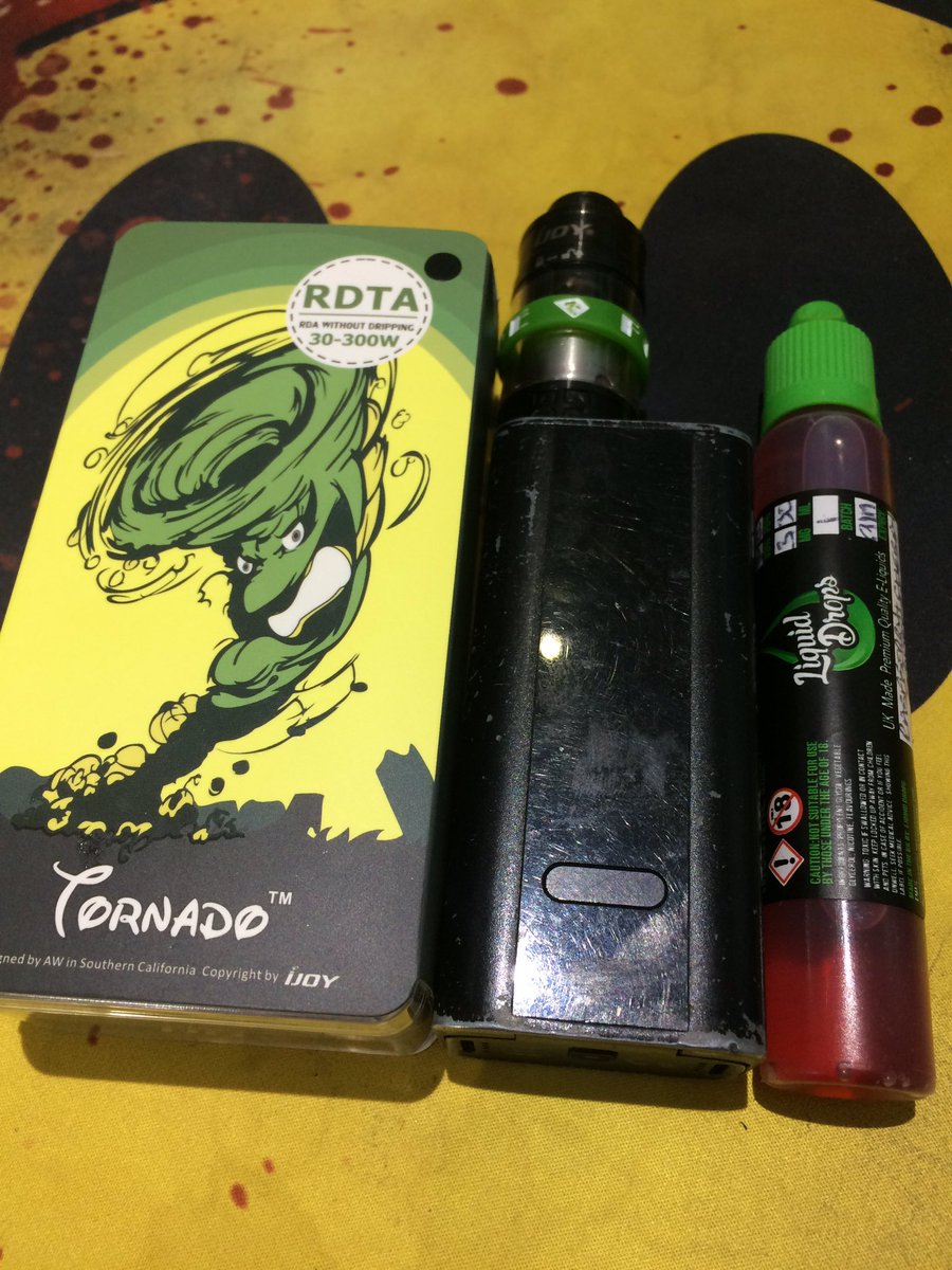 Good business meet with the #UKsv manager......trying out the newly released ijoy tornado absolutely amazing bit of kit #vape #coilporn