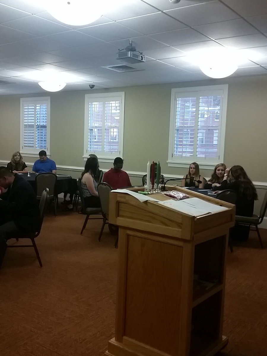 Campbell_Times's tweet photo. Lambda Pi Eta at 630pm. Last event of #Commweek16 https://t.co/loOyQGzURM
