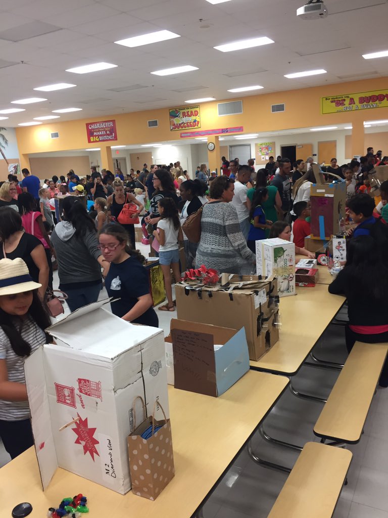DiamondViewEle's tweet photo. Game nite @DiamondViewEle Rocks!  Great job students! Who needs video games when you can create your own ! #creativefamilyfun https://t.co/nYCMWHYey5