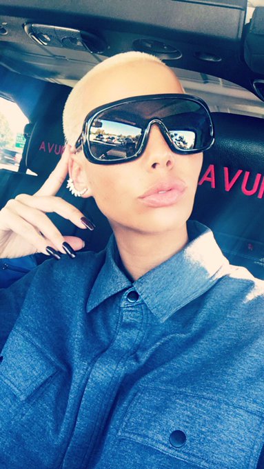 I pull bitches in this look ? https://t.co/ud21bNMviP