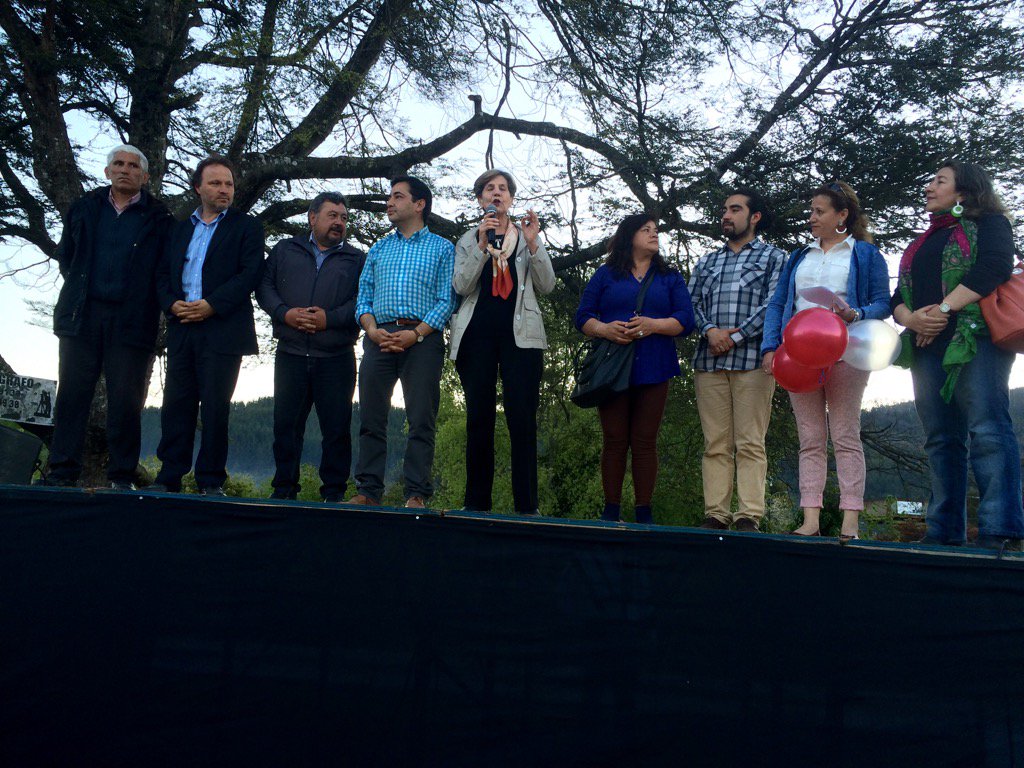 adeurresti's tweet photo. El @pschile y la @NuevaMayoriacl apoyan a Miguel Moya #Alcalde2016 #LosLagos #LosRios #ValdiviaCl @prensaps https://t.co/7HDWPXu5s8