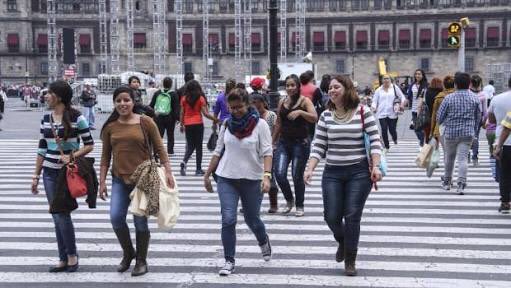 CdeMovilidad's tweet photo. "La reducción de velocidades ha logrado resultados positivos en la protección del #peatón🚶🏻" @maiteramosg #NRTDF https://t.co/uDfgldM5rj https://t.co/88u1IFNhPV