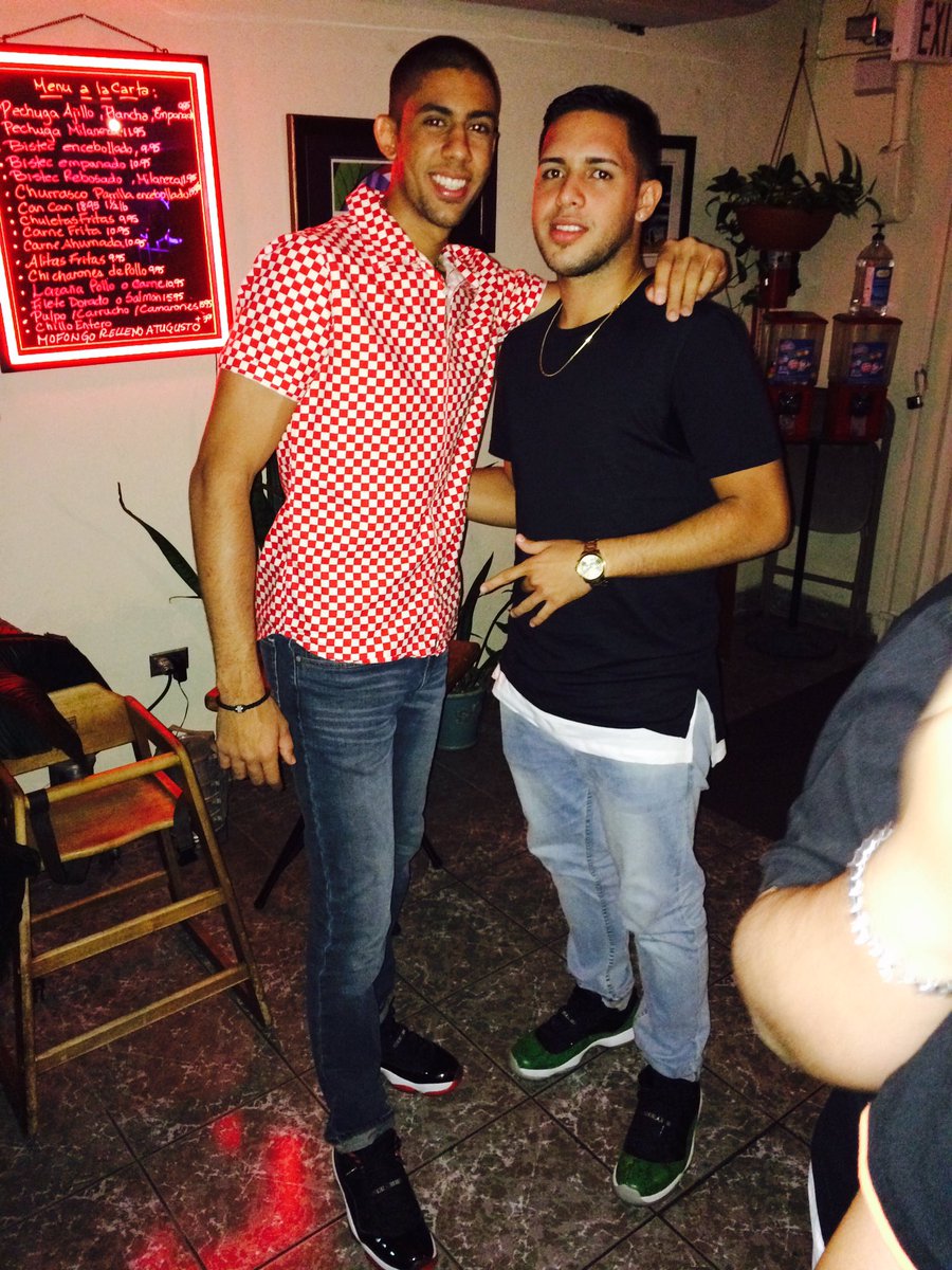 alfredoluis33's tweet photo. Hoy cumple uno de los mios personal te amo cb no hay que decir mucho 🔥🚫 #MuchaGrasa https://t.co/0n6q98NsWW