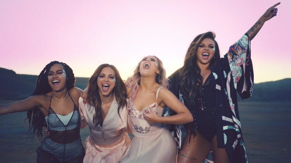 httperrieele's tweet photo. I just wake up everyday and i thank my lucky stars i have these four girls💕✨ #ShoutoutToMyExMusicVideo https://t.co/VOrlfFcXEp