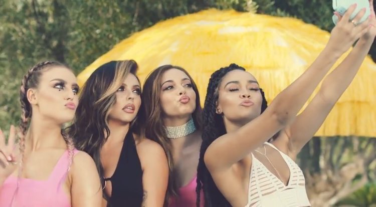 httperrieele's tweet photo. I just wake up everyday and i thank my lucky stars i have these four girls💕✨ #ShoutoutToMyExMusicVideo https://t.co/VOrlfFcXEp