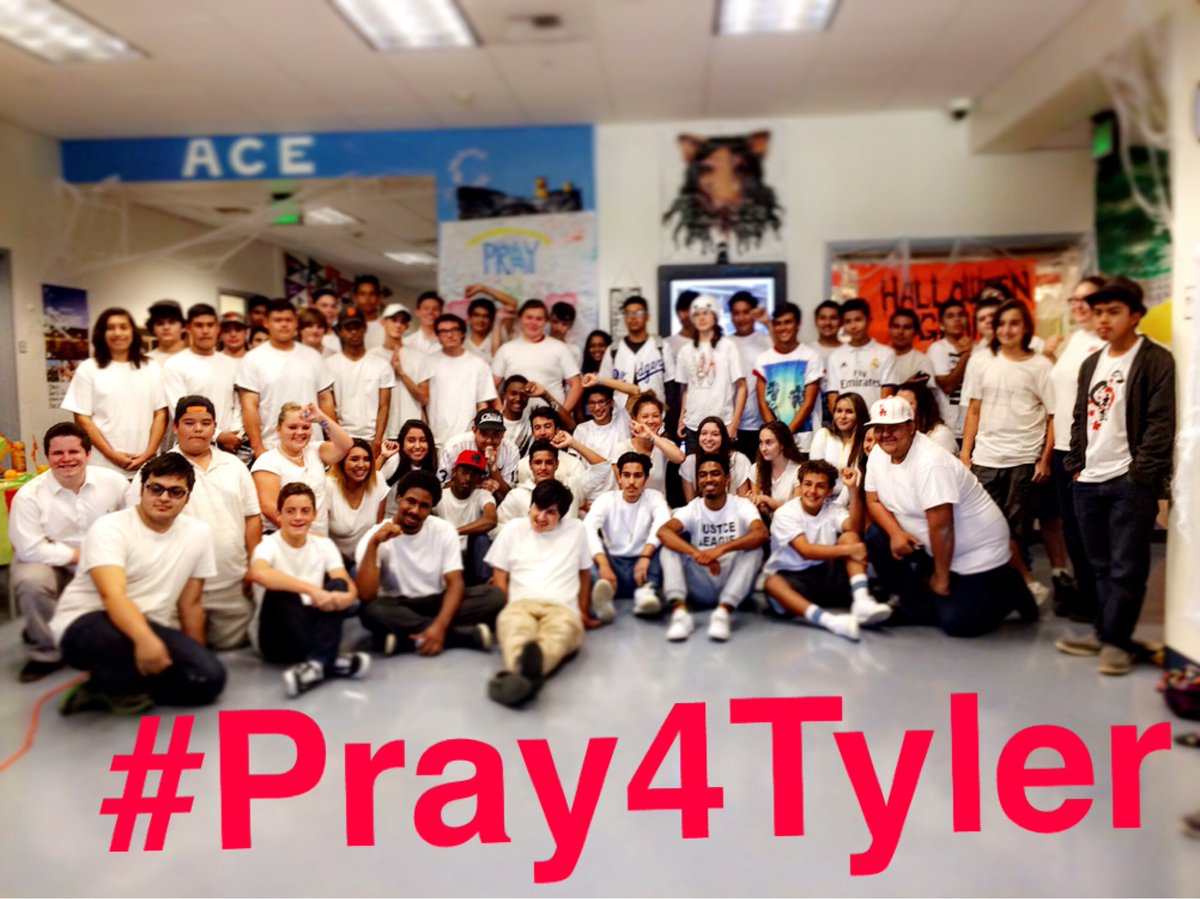 adr_rodriguezz's tweet photo. #Pray4Tyler https://t.co/el0Dn5Rkj9