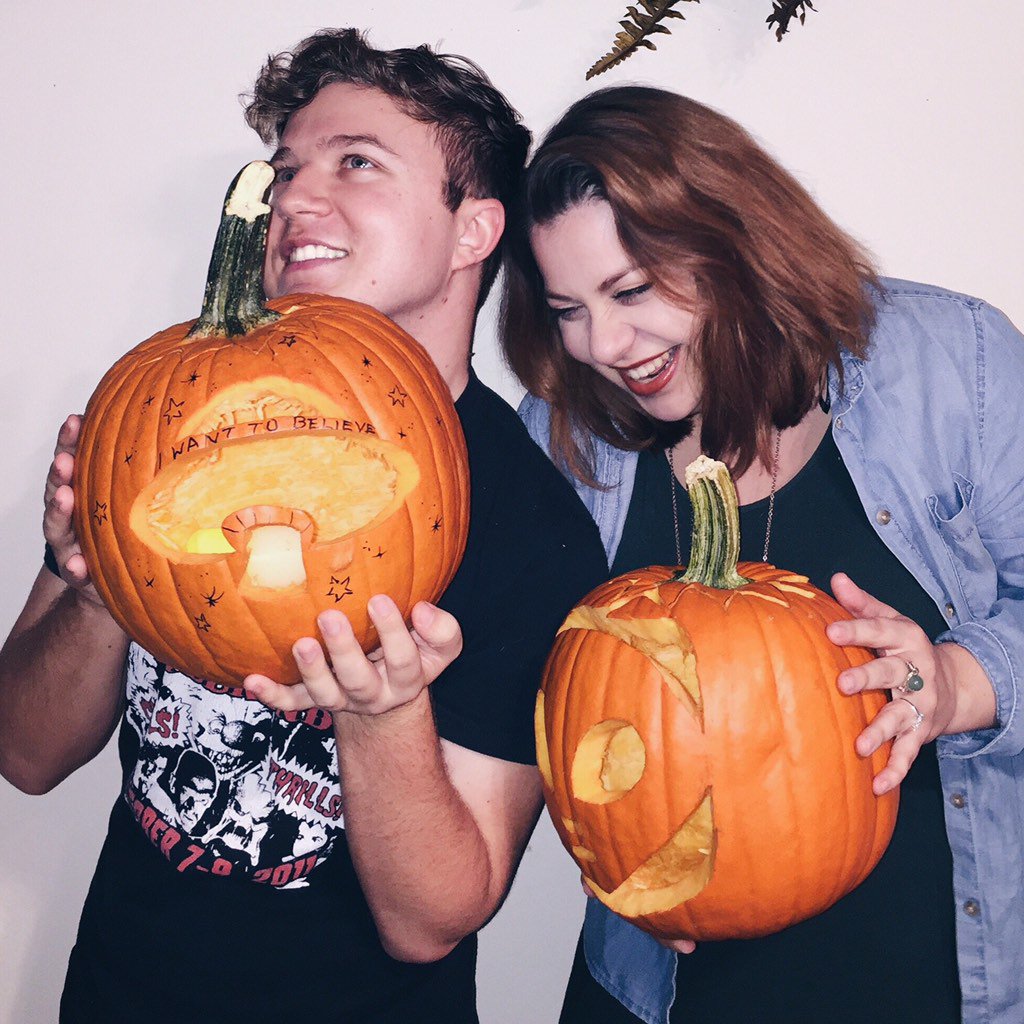 ScaryxSky's tweet photo. Happy Birthday @naijahlilly! The ultimate birthday gift is me actually using twitter. https://t.co/jYPJCVaqmw
