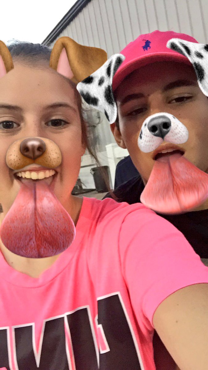 austinnn27's tweet photo. One year with my best friend. Wouldn't have had it any other way. ❤️ https://t.co/eLL2ZyRmyy