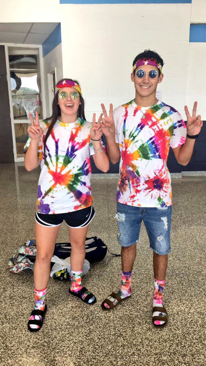 austinnn27's tweet photo. One year with my best friend. Wouldn't have had it any other way. ❤️ https://t.co/eLL2ZyRmyy