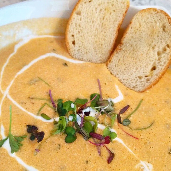 LocalSugarSA's tweet image. It finally feels like fall, ya'll! This cooler weather calls for soup 🍁🍂 bit.ly/2eWKjcH