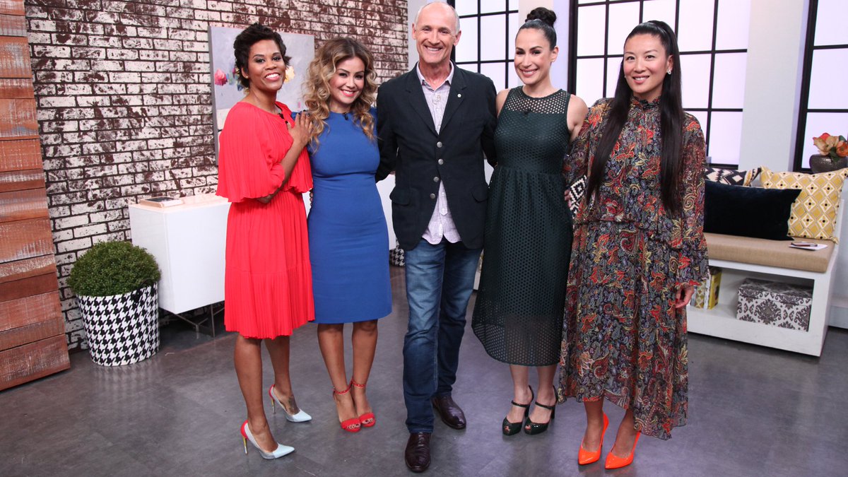 .<a href="/ColmFeore/">Colm Feore</a> joined the panel as celebrity #FifthChair! Catch up here: bit.ly/2drk2mQ