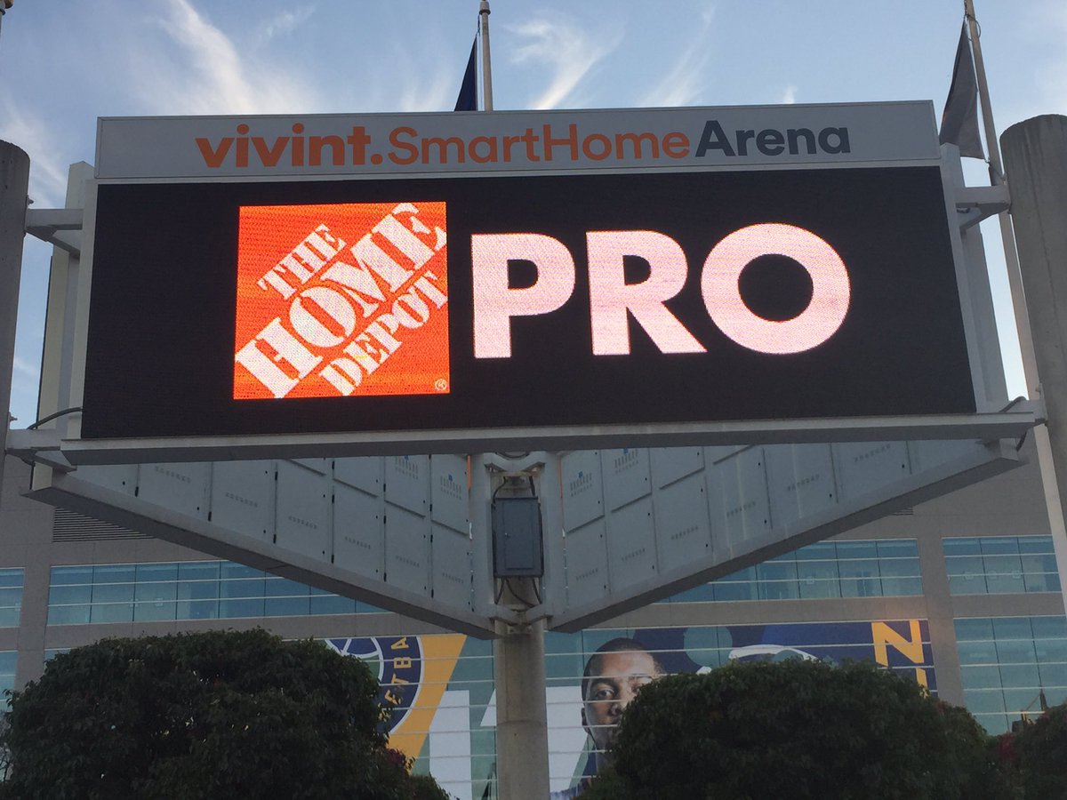 Awesome demos from awesome vendors! #LetsDoThis #HomeDepot <a href="/steveknott020/">بيع وتقسيط جولات</a> @jrieves <a href="/BrockDarby1/">@BrockDarby</a>