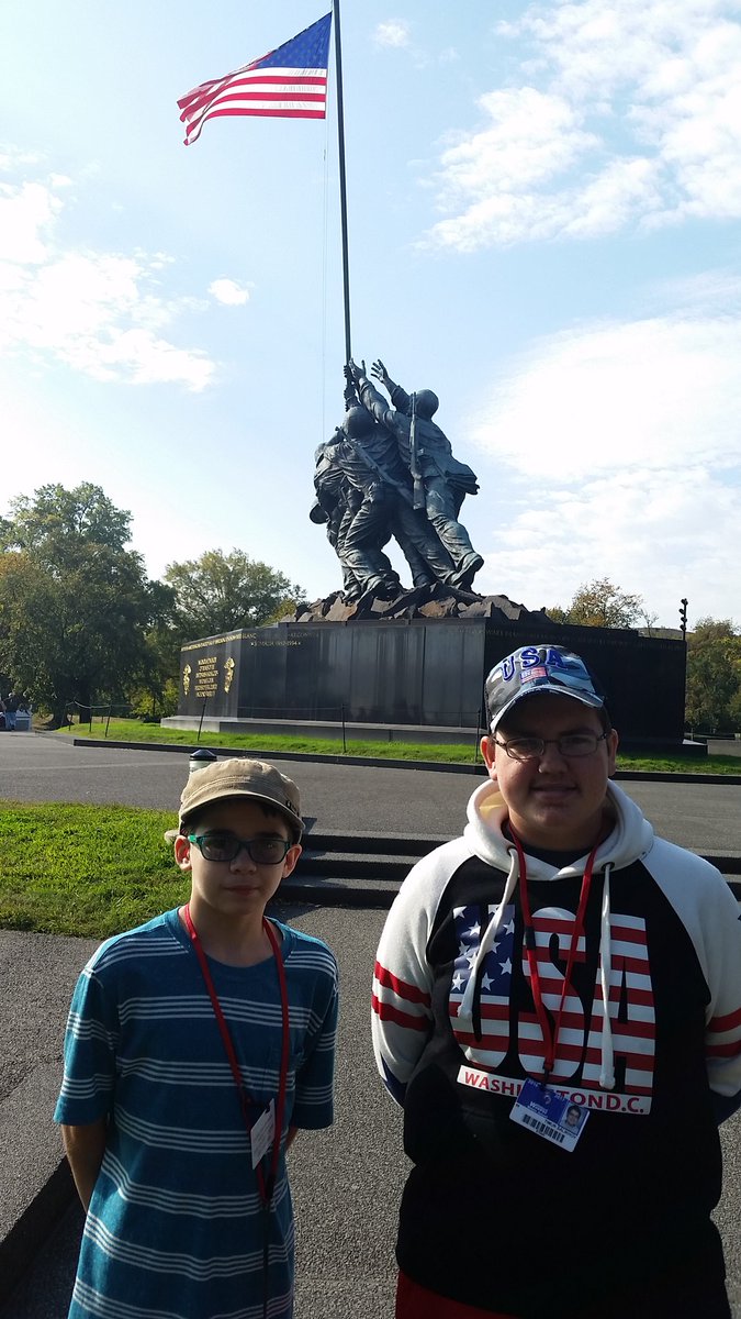 WMSDC16's tweet photo. Flashback to Wednesday from Bus 3. https://t.co/BIZyx6e49Z