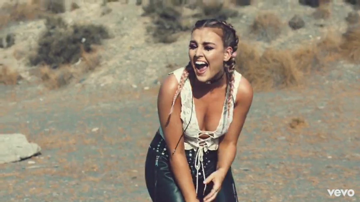 bloumixer's tweet photo. simply breathtaking these four ✨❤️ #ShoutoutToMyExMusicVideo @LittleMixPH @LMWorld_Updates https://t.co/hP0eGFDD7W