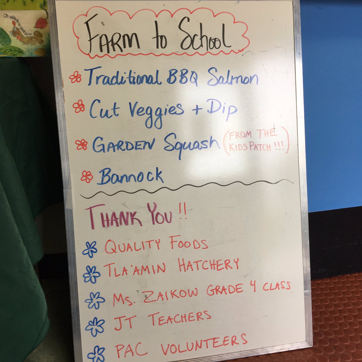 sd47_jt's tweet photo. Lunch is served! @sd47_board  @FarmtoSchool @SliammonNation #bannockcuresall https://t.co/DMzJQ4wGv4