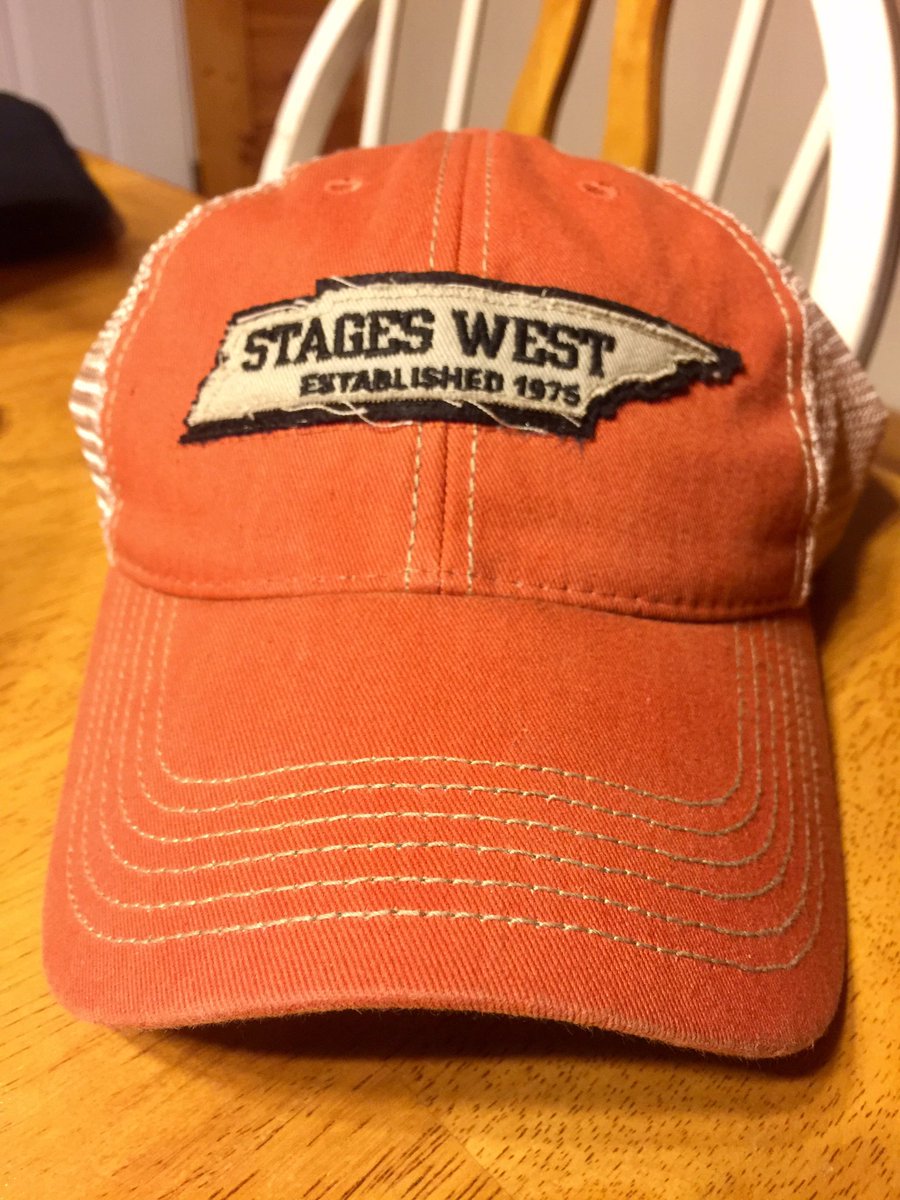 thebrettman5's tweet photo. Big s/o to Wes w/@StagesWest for your hospitality & helping my wife pick out a new pair of boots Tues night. I also love my hat. #TheBigBoot https://t.co/wIxhrVeCnT