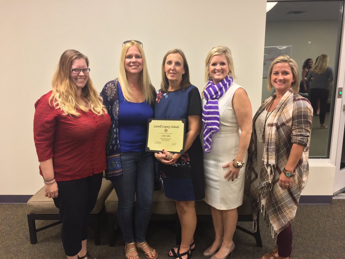 bethc101110's tweet photo. Celebrating Mrs. Carla Tullis, GHE's Teacher of the Year, at the board meeting tonight!  #24STRONG #GLANTONSTRONG https://t.co/1USV4cvX2u