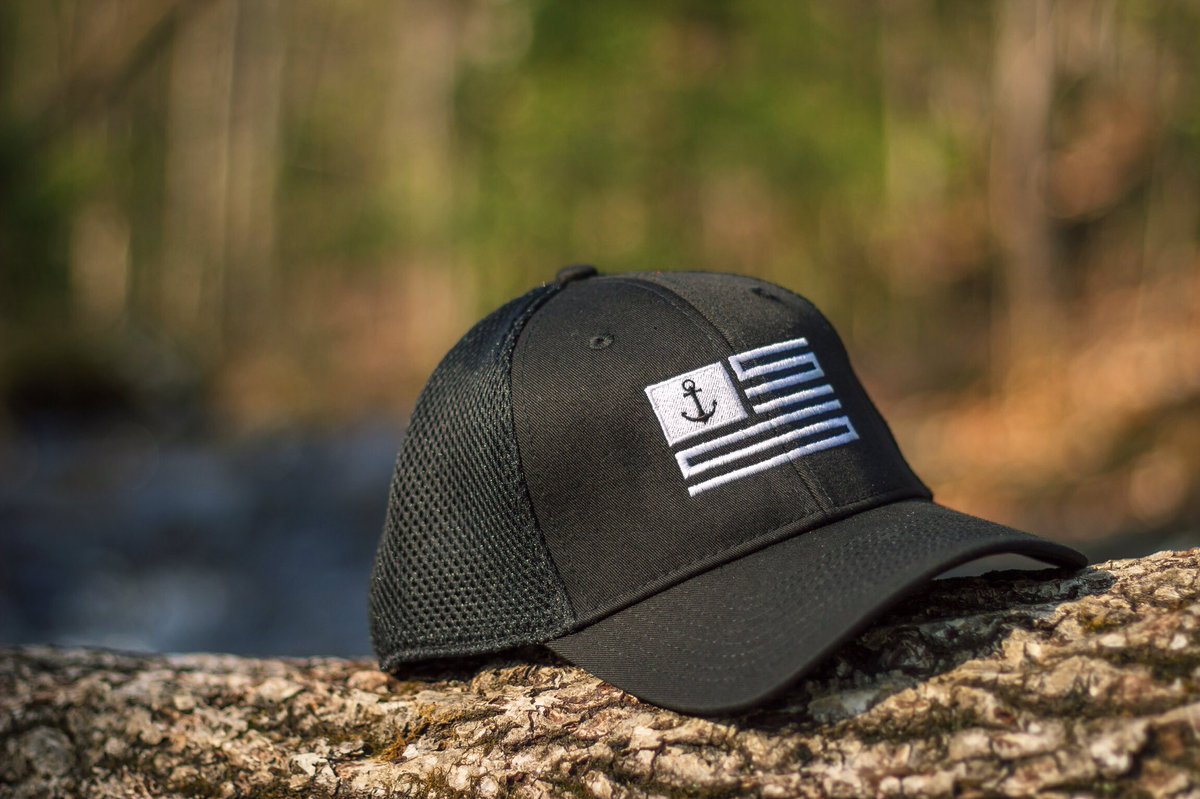 SStandardCo's tweet image. Retweet for your chance to win a Black 1/4 Zip and Original Mesh Hat! Must be following to win.