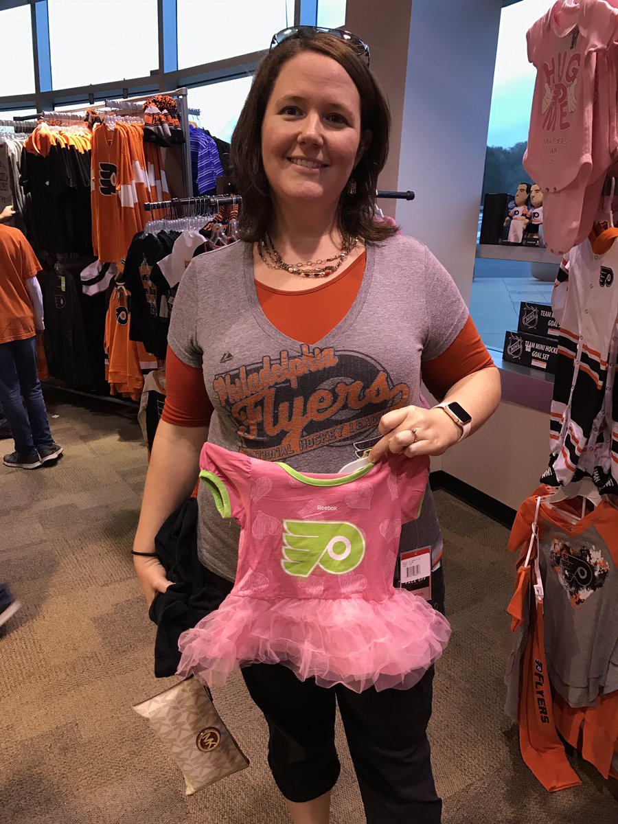 marshajemiller's tweet photo. Baby girl's first #FLYERS game! https://t.co/FNize7byVB