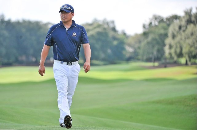 collegegolf's tweet photo. With lessons from legendary coach Steve Desimone on his mind @CalMensGolf Walter Chun adjusts to life as head coach: https://t.co/KFu0q1uCxd https://t.co/HTFRW52lFL