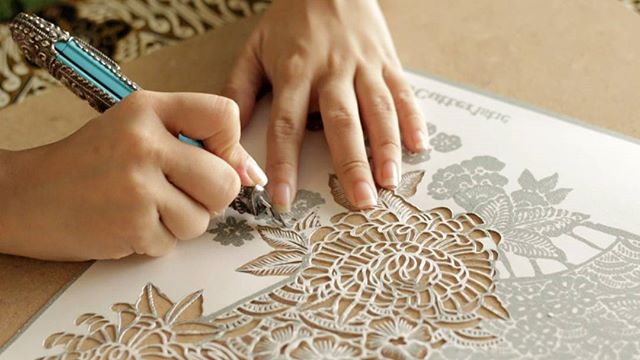 Resultado de imagen para paper cut batik