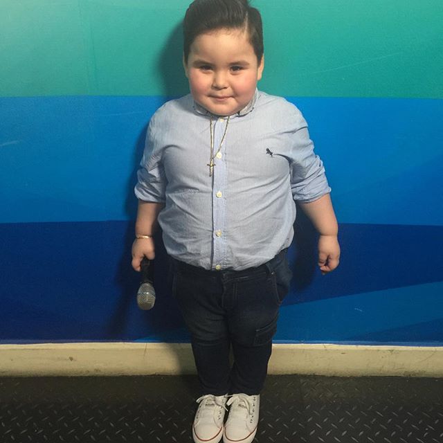 baebysebaste's tweet photo. HEY HEY ! HI DABARKADS ! 😉😍😍

#ALDUBBridalShower https://t.co/ggeRKQPAcj