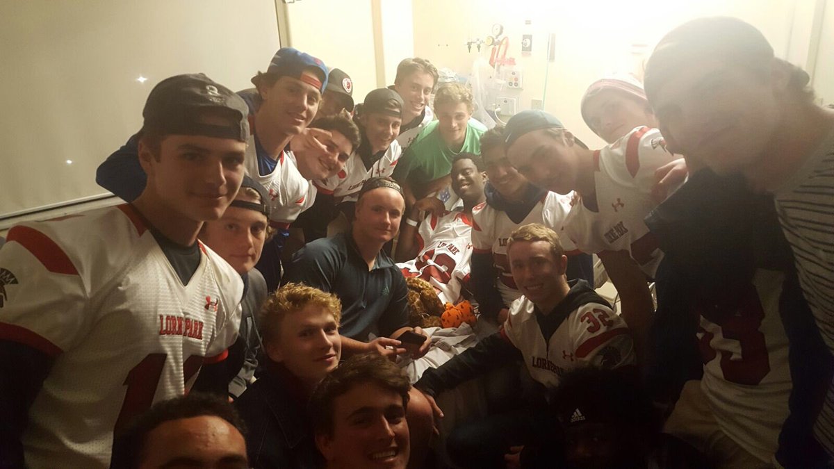 LorneParkSAC's tweet photo. The LP Spartans team came out to visit one of their teammates and also one of the SAC exec members. We all hope you feel well soon Tayo! https://t.co/ZY0ecgjDpV
