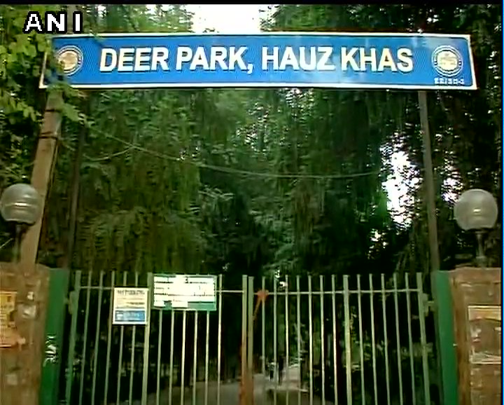 ANI's tweet photo. Deer Park in South Delhi temporarily closed over bird flu scare. https://t.co/U2n4nyb950