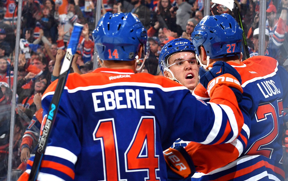 #Oilers head into this weekend's #HeritageClassic with "huge win" tonight vs. St. Louis: nhl.com/oilers/news/re… https://t.co/ujgXP5IFwD