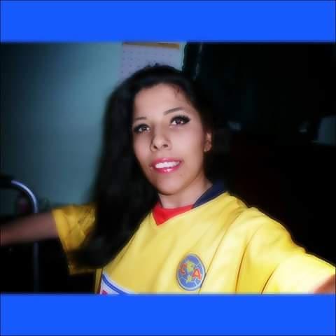 hashvero's tweet photo. @ClubAmerica soy súper fan de ustedes y los quisiera conocer soy #elpasotx https://t.co/jUJ5jMblq8