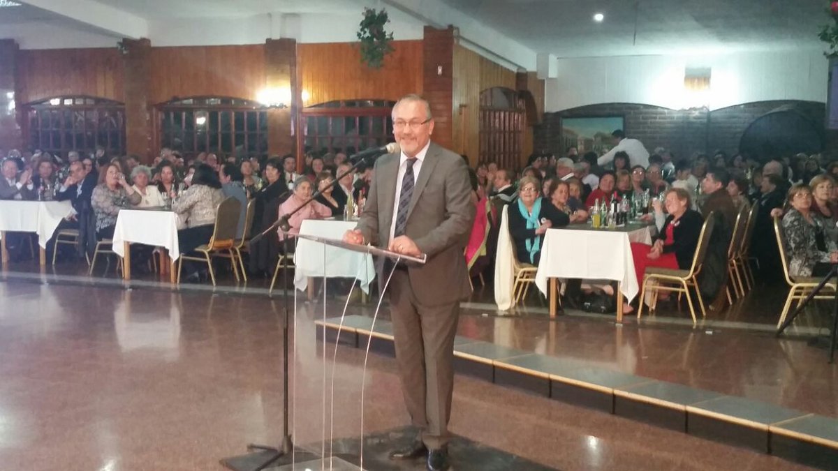 secheverriag's tweet photo. Celebración Cierre Campaña 2016 #sabequehacer https://t.co/tmBqoZvBso