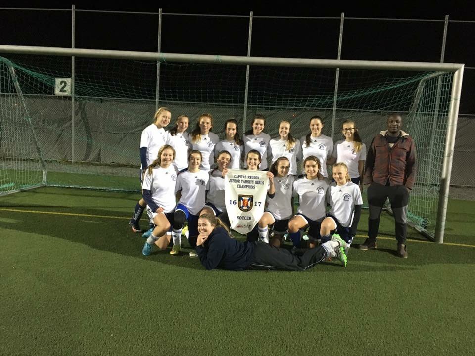 _chelsea16's tweet photo. CPA Girls JV Regional winners😊😊 Great shootout win, can't wait for Provinicals next weekend!! @cpaathletics @_joudrey https://t.co/vAKlCFlDUP